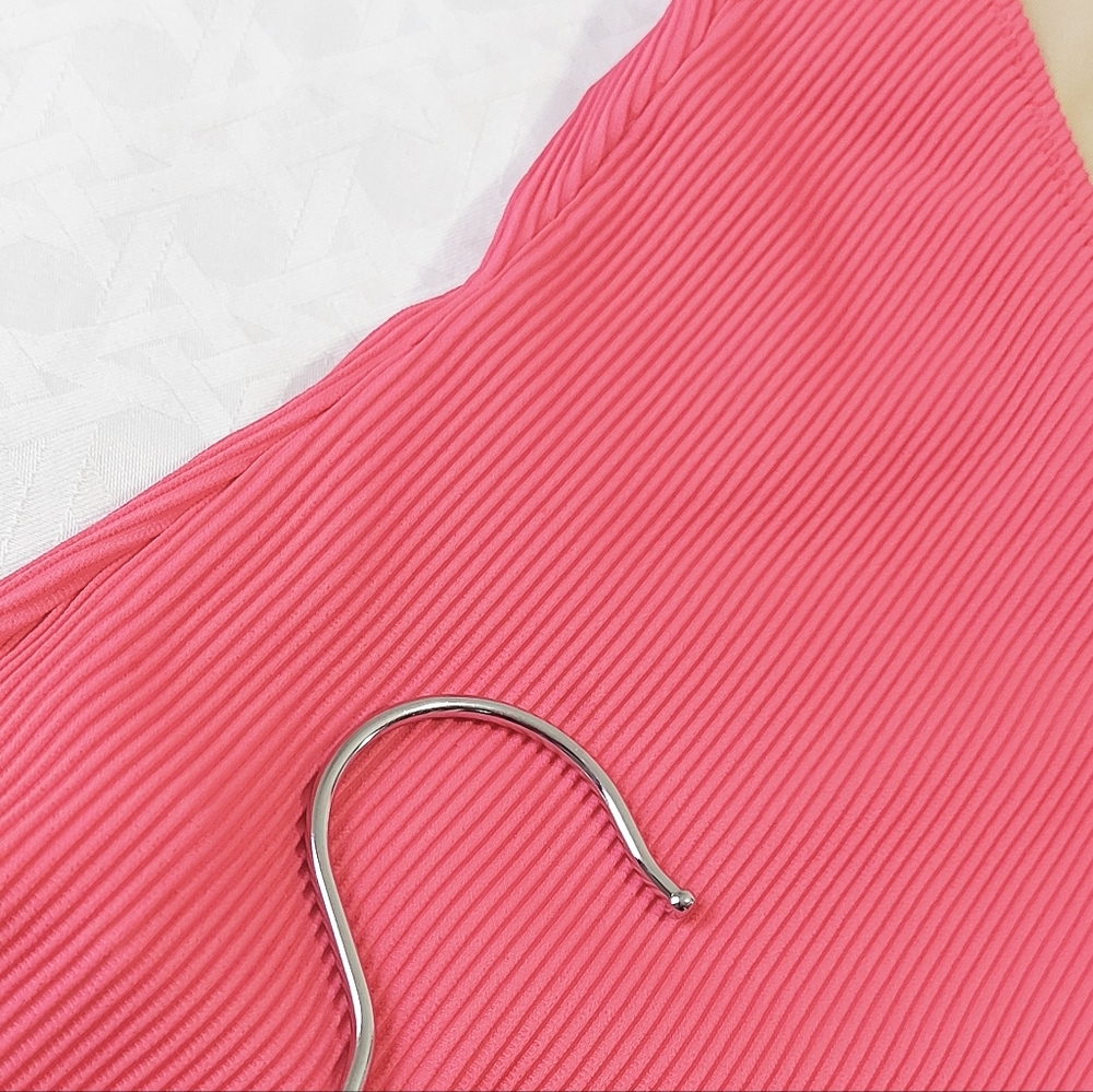 Old Navy Halter Neck Tie One Piece Swimsuit XL Textured Pink Lined Beach Wear - Picture 4 of 8